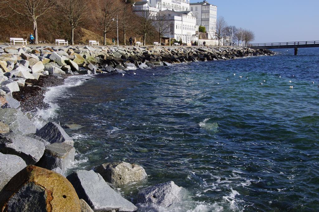 Urlaub Auf Der Insel Ruegen Leilighet Bergen Auf Rugen Eksteriør bilde